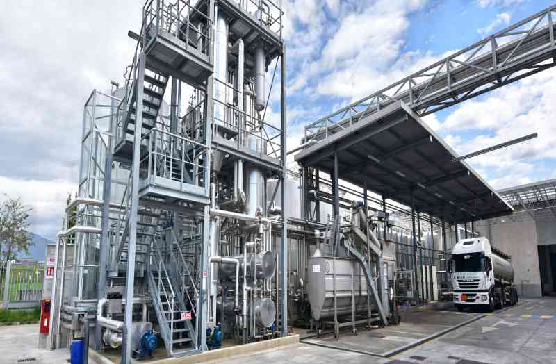 used engine oil recycling plants